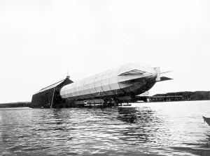 Rotating: Zeppelin LZ IV on Lake Constance, 1908