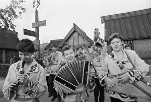Altay: Zhaleyka ensemble of Russian folk instruments
